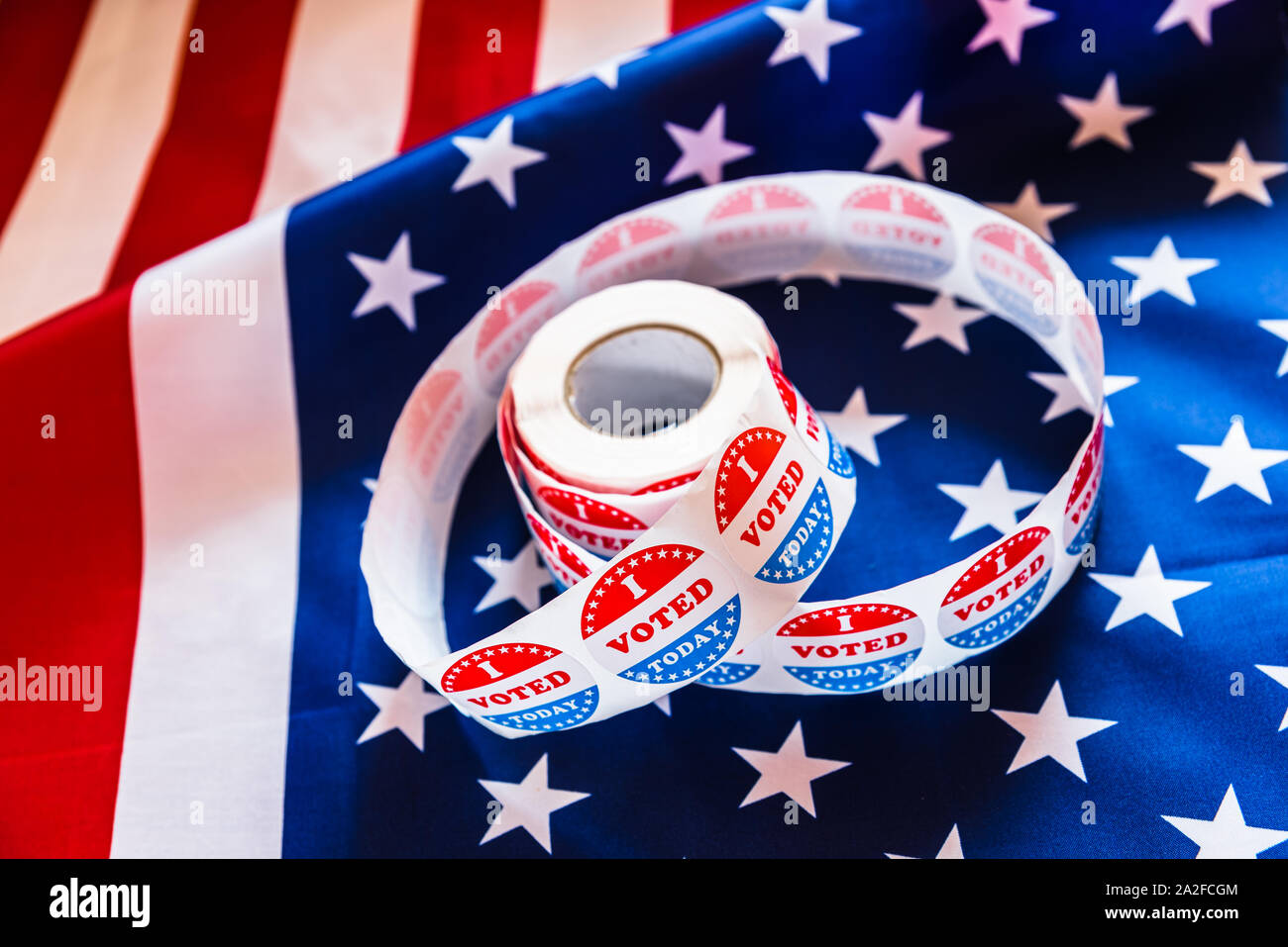 Autocollants pour les partisans des électeurs qui ont rempli leur devoir d'exercer son droit de vote dans les élections américaines, l'arrière-plan avec le drapeau. Banque D'Images