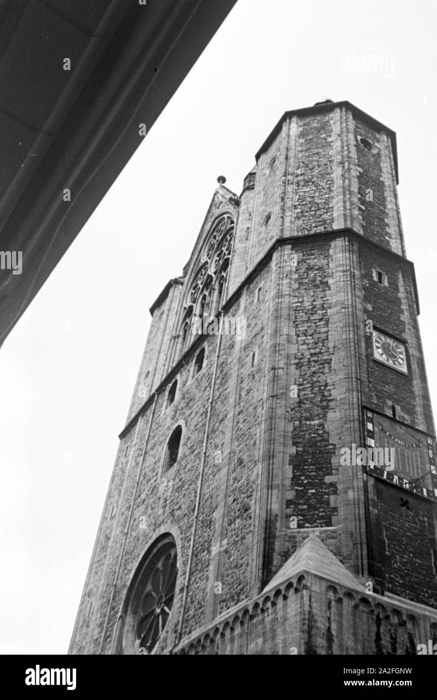 Das Westwerk Braunschweiger des Doms, Deutschland 1930 er Jahre. L'westwork de la cathédrale de Brunswick, Allemagne 1930. Banque D'Images