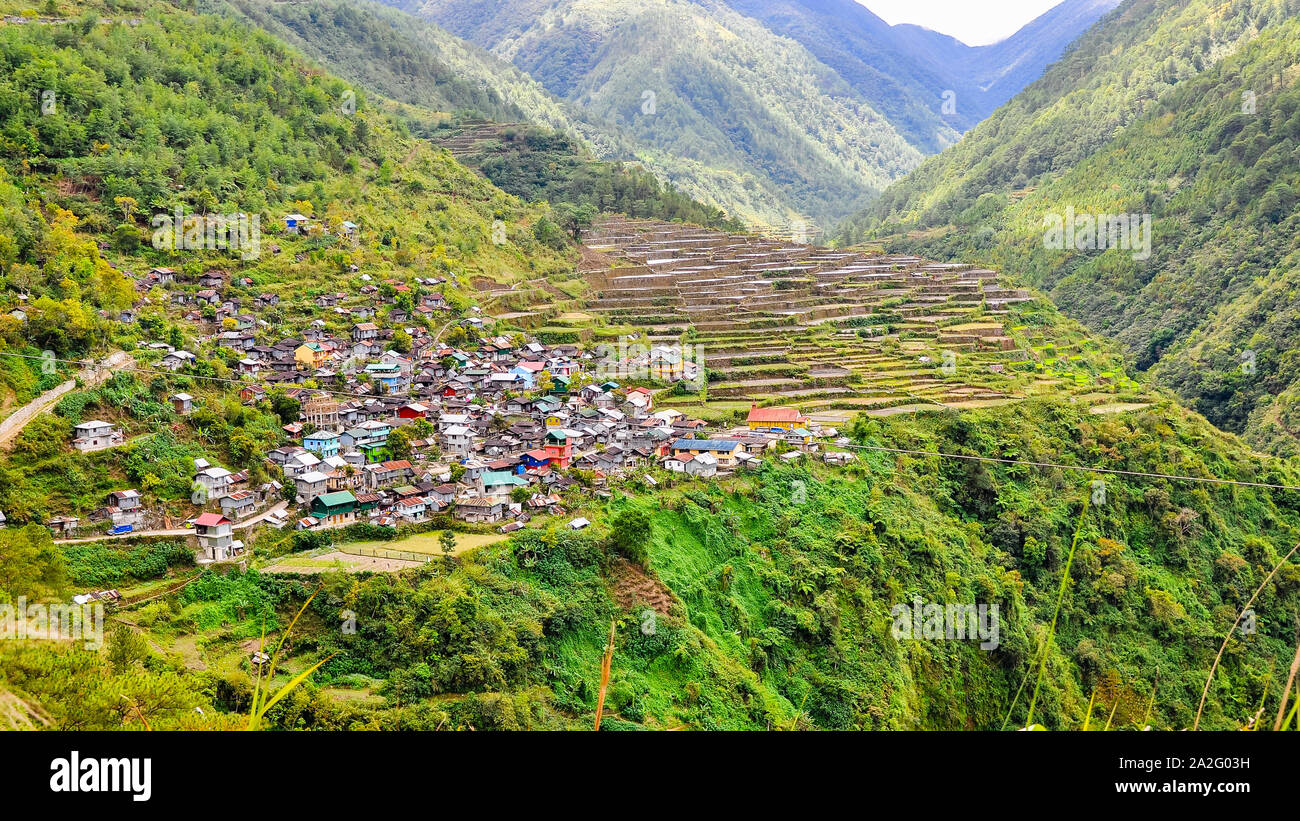 Village rural dans les hautes montagnes de Bontoc, Mountain Province, Philippines Banque D'Images