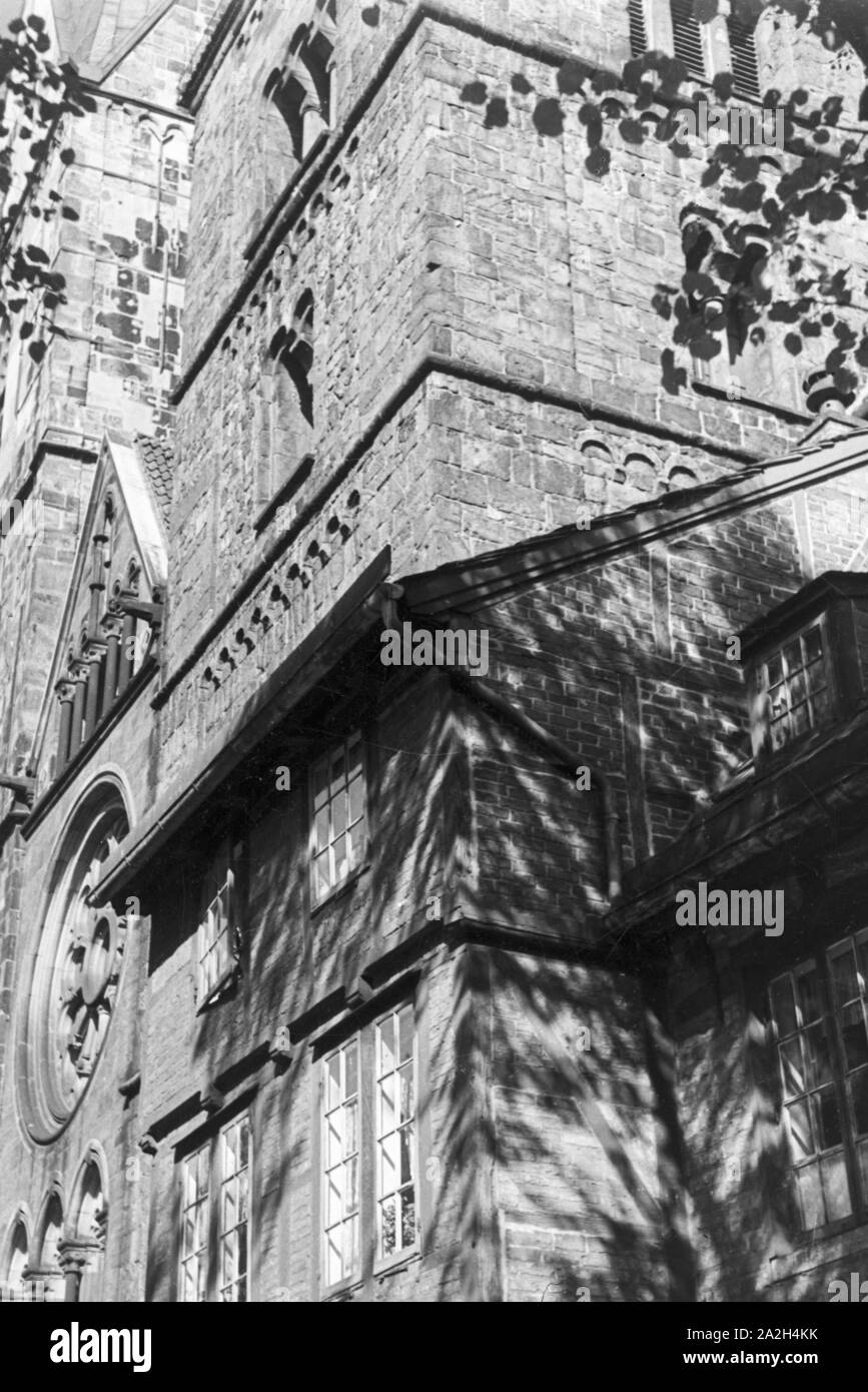Promenade durch Bremen, Allemagne Allemagne Années 1930 er Jahre. En flânant dans la ville de Bremen, Allemagne 1930. Banque D'Images