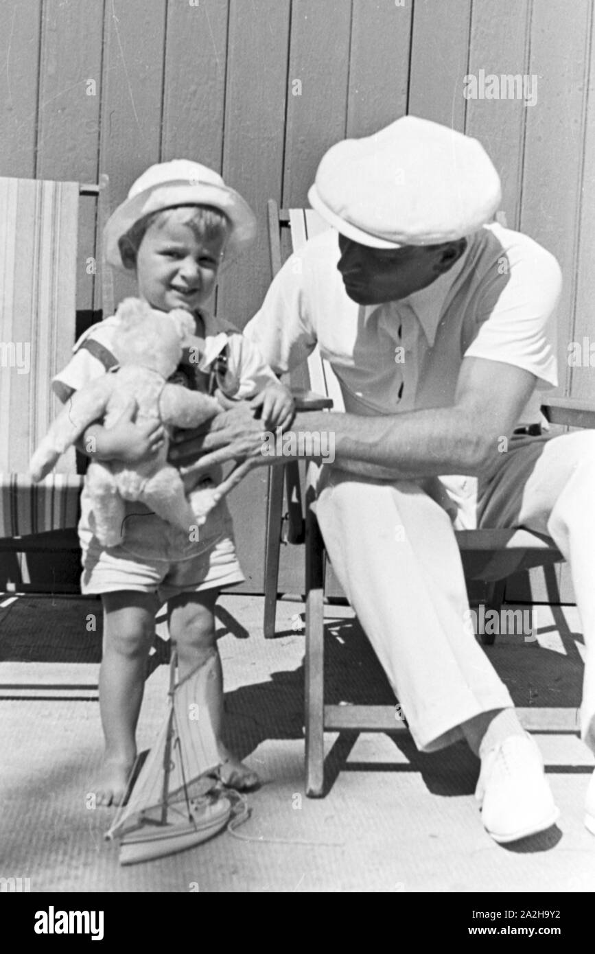 Urlaub an der Ostsee, Deutsches Reich 1930er Jahre. Vacances à la mer Baltique, Allemagne 1930. Banque D'Images