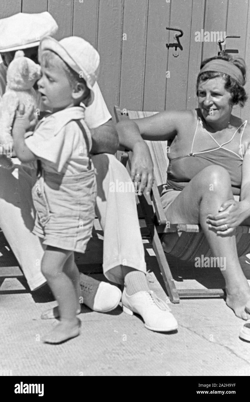 Urlaub an der Ostsee, Deutsches Reich 1930er Jahre. Vacances à la mer Baltique, Allemagne 1930. Banque D'Images