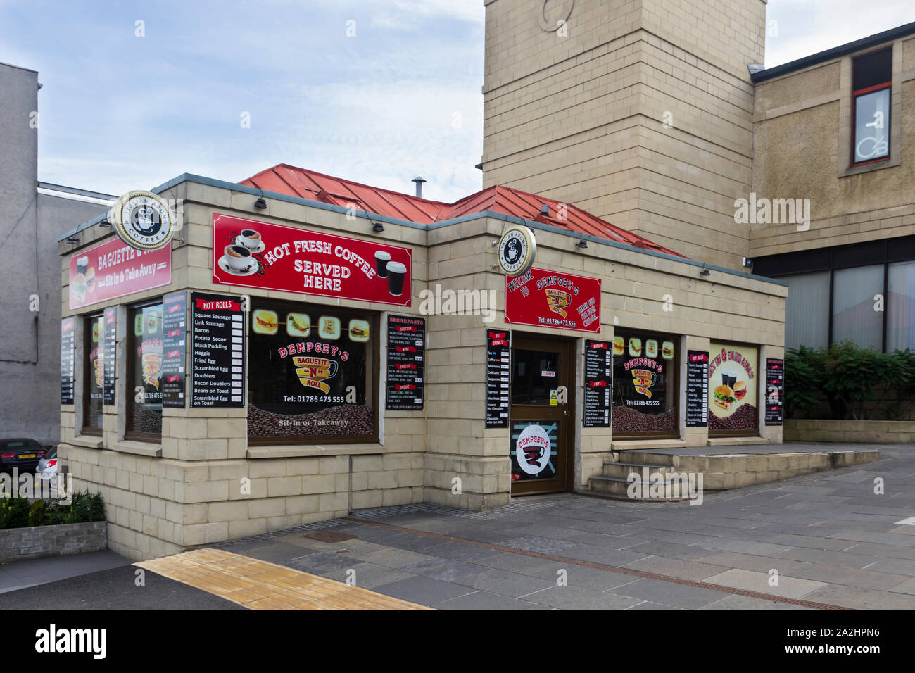 Dempseys Diner, Station Road, Stirling, aka Dempseys Baguette 'n' Roll. La nourriture à emporter et des boissons chaudes, pain, brioches remplis des hamburgers et petits déjeuners. Banque D'Images