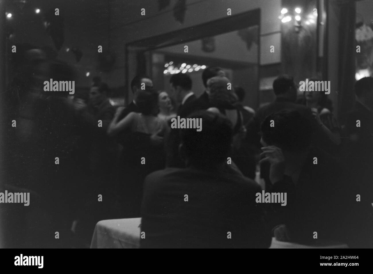 1930s Couple Dance Banque D Image Et Photos Alamy