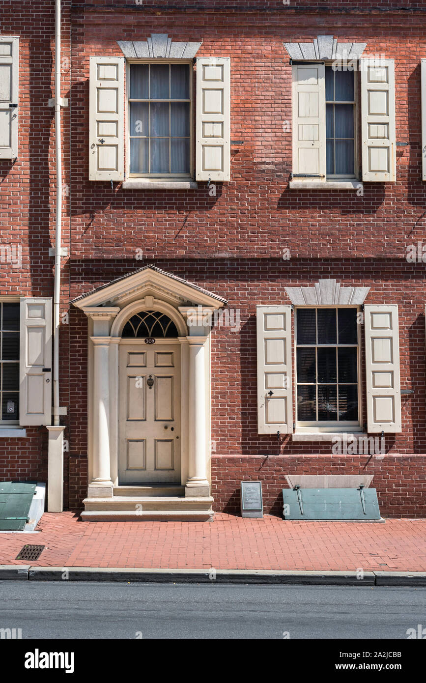 États-unis d'architecture Georgienne, vue de l'évêque de la Maison Blanche (1787), une maison en rangée de style géorgien situé dans la région de Walnut Street, Philadelphia, PA, USA Banque D'Images