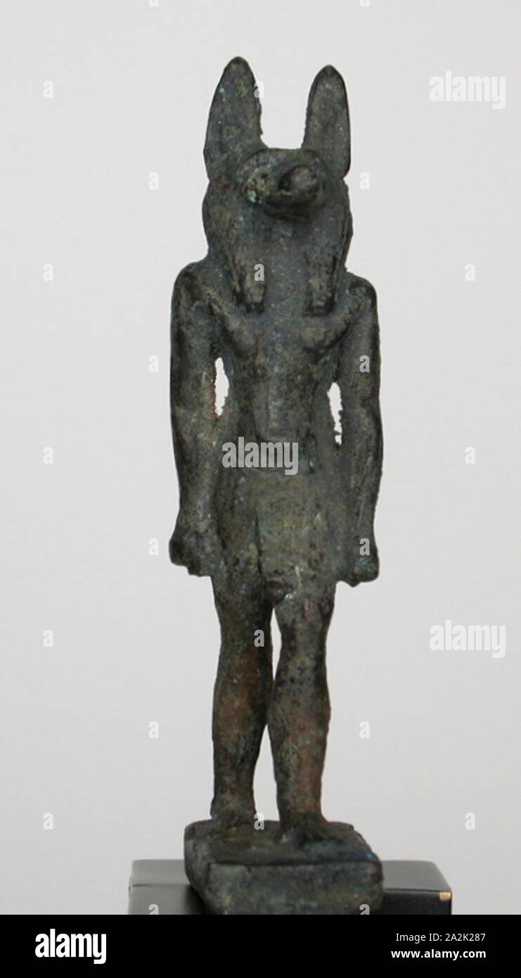 4 Images 1 Mot Egypte Statue Statuette of anubis Banque de photographies et d'images à haute résolution  - Alamy