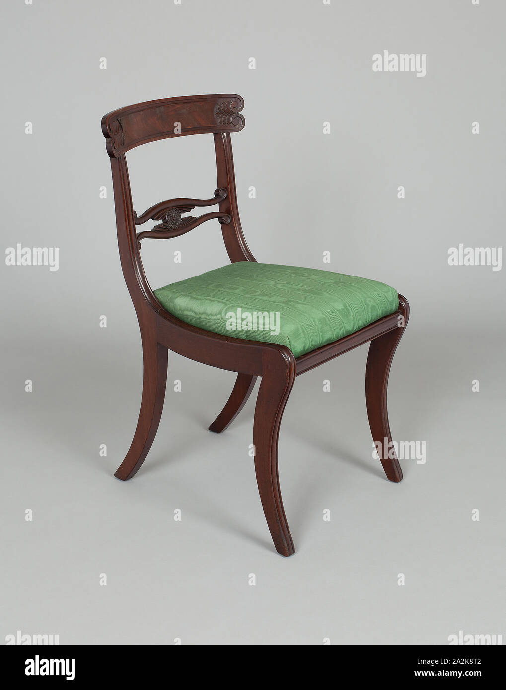 Side Chair, 1825/26, Sherlock Spooner et George Trask, États-Unis, actif 1825-1826, Boston, l'acajou et le bouleau, 82,9 × 45,8 × 40,6 cm (32 5/8 × 18 × 16 en Banque D'Images