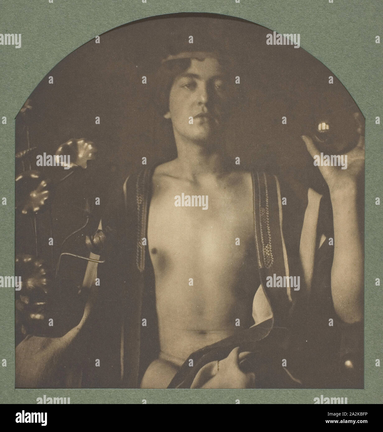 La beauté est vérité, la vérité beauté, 1896/97, F. Hollande, les États-Unis, 1864-1933, United States, photogravure, no 1 dans le portefeuille 'American Pictorial Photography, série I' (1899), edition 146/150, 19,5 x 17,5 cm (image, panneaux en haut), 38 x 28 cm (papier à charnière Banque D'Images