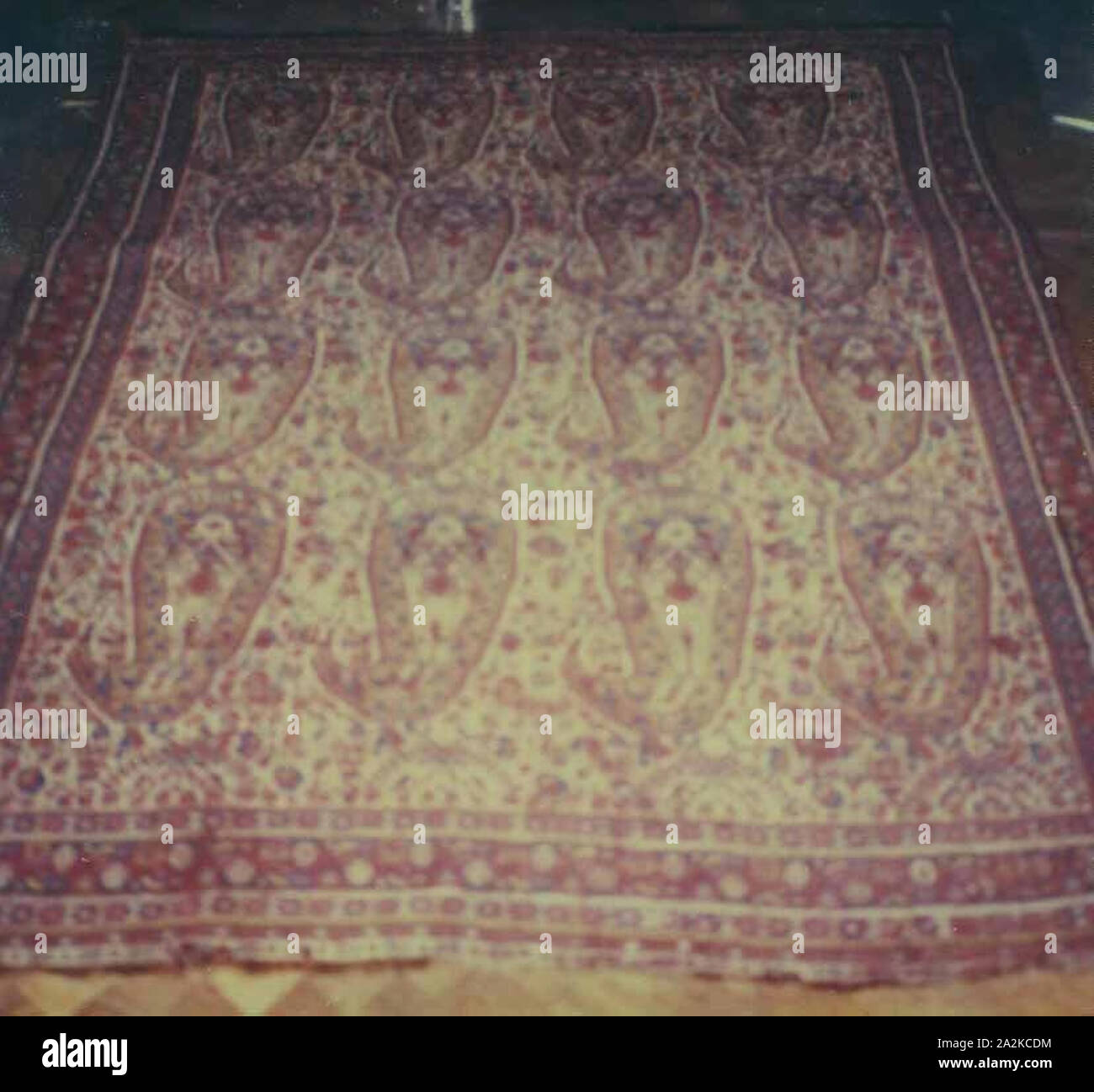 Tapis, 1875/1900, l'Iran (Perse), Shiraz, Iran, laine, tissage ordinaire avec des trames d'emballage supplémentaire formant coupés au moyen d'une technique connue sous le nom de 'Ghiordès noeuds Banque D'Images