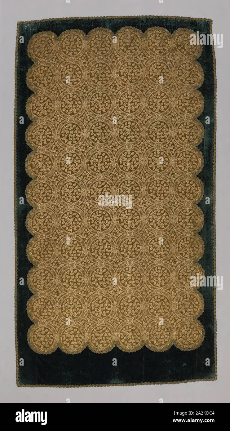 Grand Syringa, c. 1874, conçu par Edward William Godwin (anglais, 1833-1886), produit par Warner & Sons Ltd., Angleterre, London, Londres, soie, satin, tissu à motifs auto-par inversion des visages, bordé de soie et de coton, à armure toile avec pile supplémentaire warps solides formant, velours et soie et coton, tresse de tissage ordinaire avec des boucles de trame, 334,3 x 182,7 cm (72 1/2 x 131 dans Banque D'Images