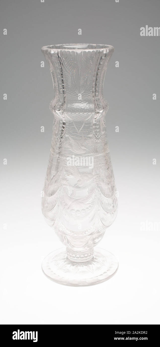 Vase, c. 1875/80, l'Angleterre, Stourbridge, fabriquée par Thomas Webb & Co. (Anglais, fondé en 1837), gravé par William Fritsche (anglais, fl. 19e siècle), Stourbridge, verre, H. 38,1 cm (15 in Banque D'Images