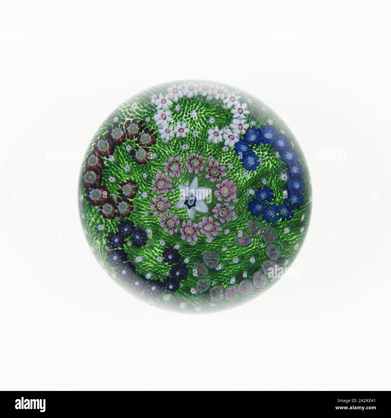 Paperweight, ch. 1845/60, Clichy, France, 1837-1885, France, verre, 7,3 cm (2 7/8 po Banque D'Images