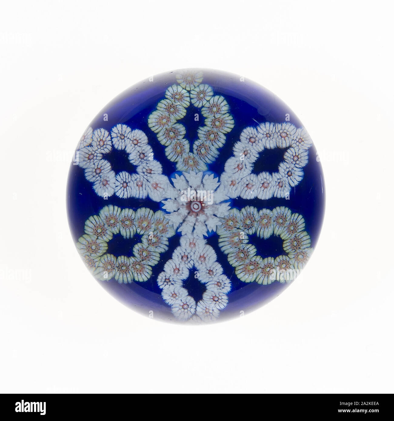Paperweight, ch. 1845/60, Clichy, France, 1837-1885, France, verre, diam. 7.3 cm (2 7/8 po Banque D'Images