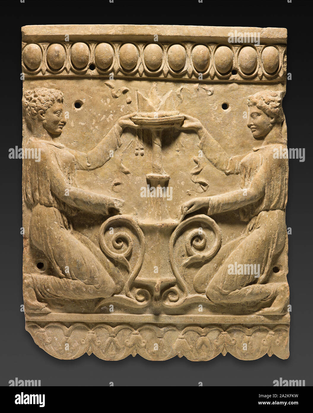 Plaque de secours, début 1er siècle de notre ère, Romains, Rome, terracotta, 58,8 × 46,9 × 5 cm (23 3/8 18 1/4 × × 2 dans Banque D'Images
