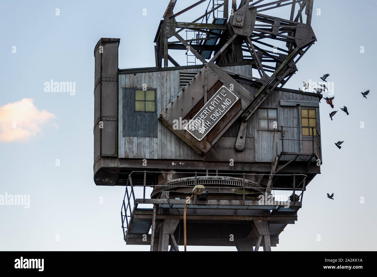 Ancienne Grue à quai Canary Wharf Londres - Stothert & Pitt Crane Londres Banque D'Images
