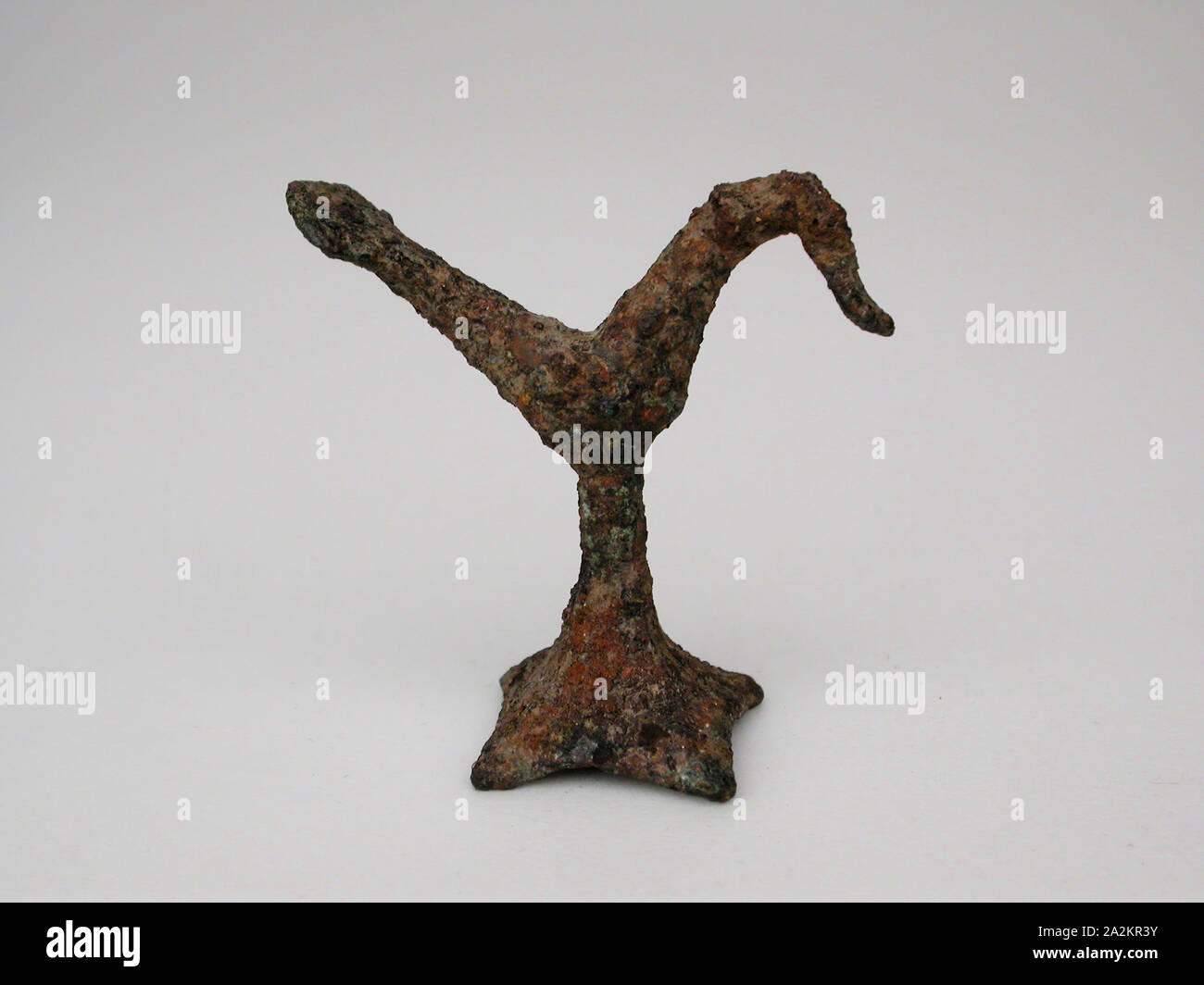 Oiseau Sur Un Stand Periode Geometrique Environ 700 Avant Jc Grec Thessalie Grece Bronze 4 2 4 4 2 0 Cm 1 5 8 X 1 3 4 3 4 In Photo Stock Alamy Oiseau Sur Un Stand Periode Geometrique Environ 700 Avant Jc Grec Thessalie Grece Bronze 4 2 4 4 2 0 Cm 1 5 8 X 1 3 4 3 4 In Photo Stock Alamy