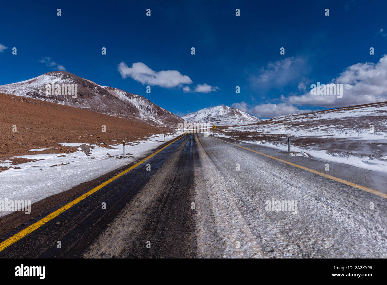 Le long de la route nationale à partir de San Pedro de Atacama, au Chili, à la frontière avec l'Argentine ville de Jama, République du Chili, en Amérique latine Banque D'Images
