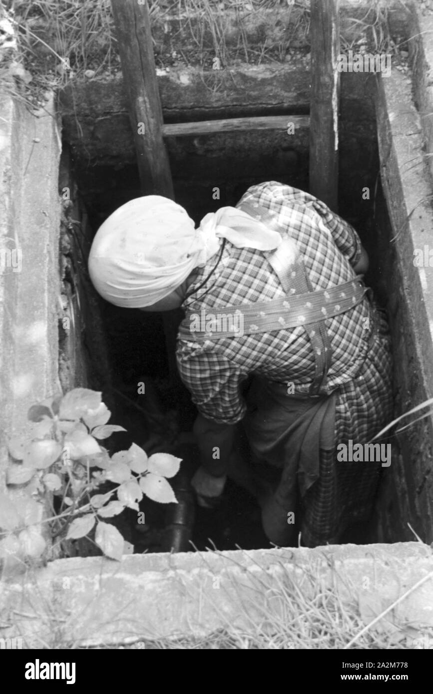 Befeuerter Gaz mit Ein Haushalt, Deutsches Reich 1930er Jahre. Un gaz courts de ménage, Allemagne 1930. Banque D'Images