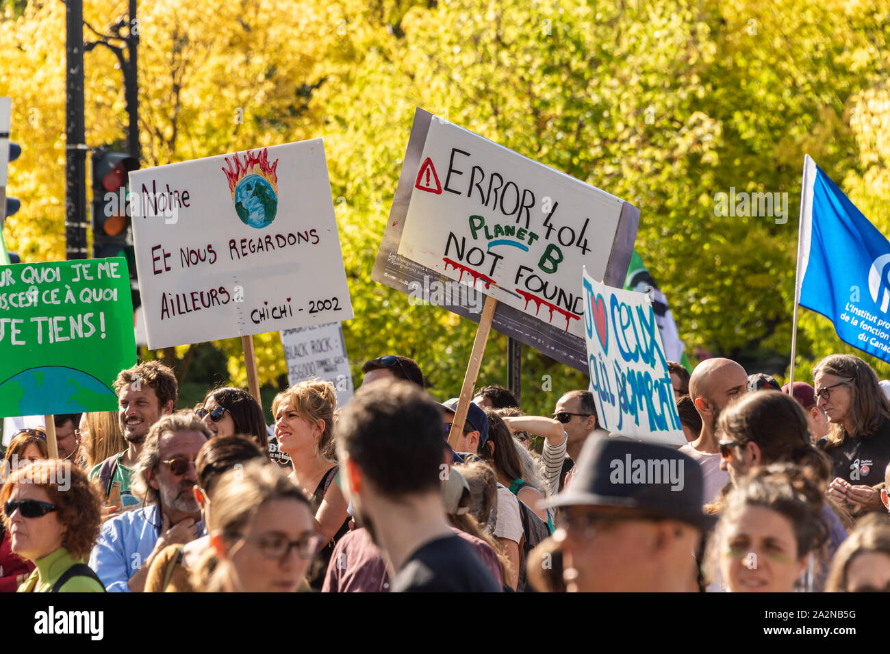 Montréal, CA - 27 septembre 2019 : plus de 500 000 personnes prennent part au marché climatique de Montréal Mars. Banque D'Images