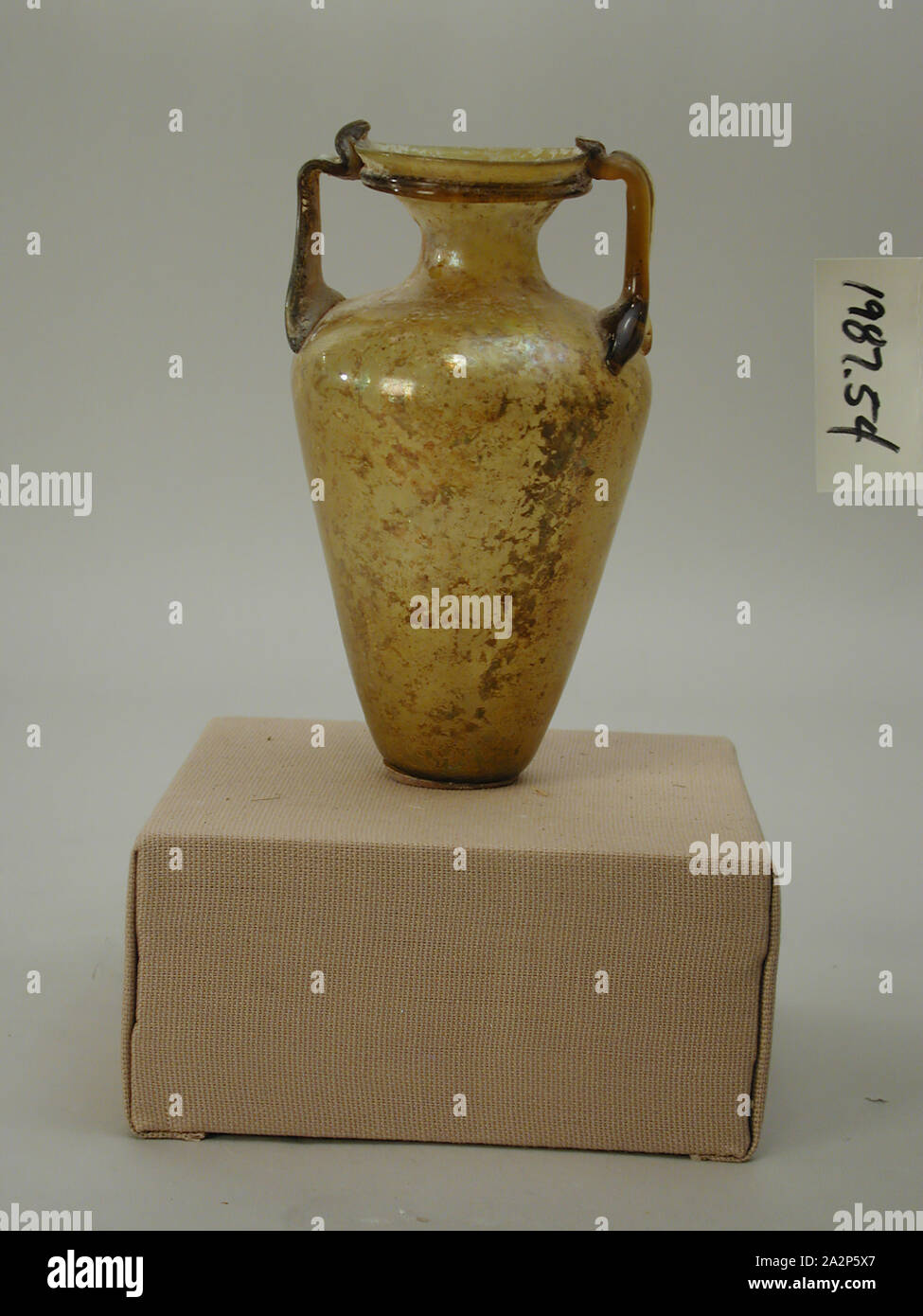 Ballon, romain, 4e siècle, véritable, hauteur : 5 1/2 po Banque D'Images