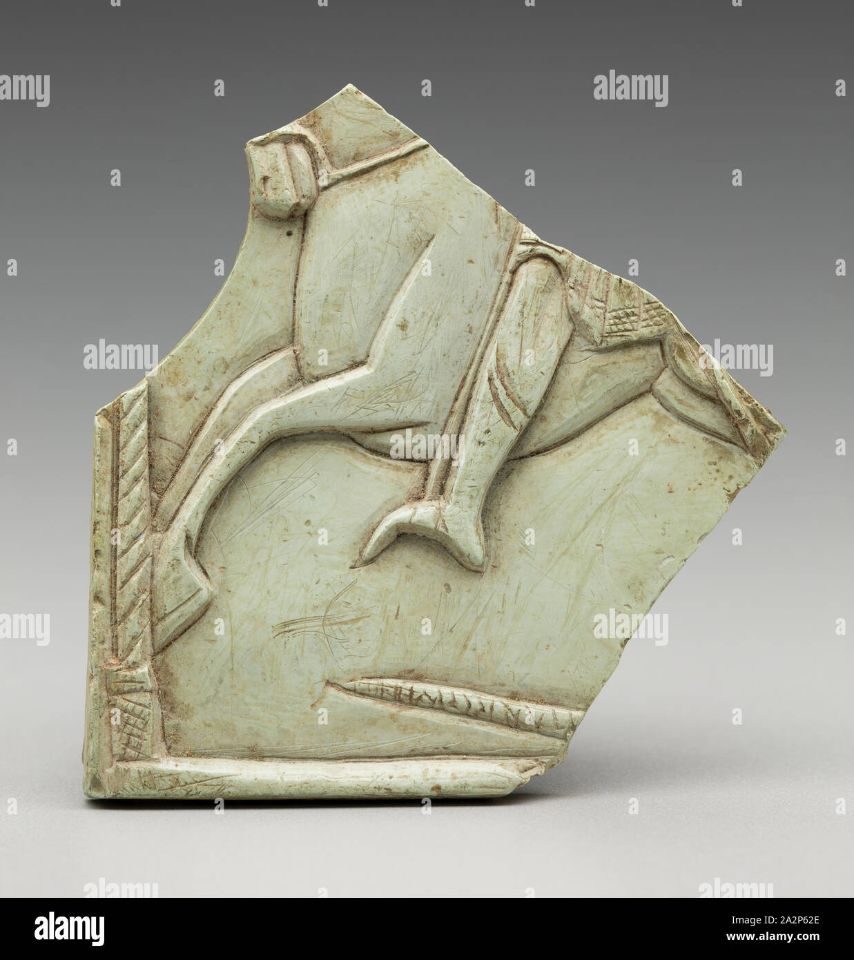 Romain, Byzantin, Fragment de secours, 11e siècle, la stéatite, Total : 2 1/2 x 2 1/2 × 3/8 pouces (6,4 × 6,4 × 1 cm Banque D'Images
