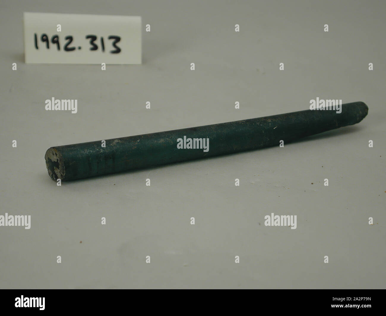 Greek, cylindriques, canne entre 3ème et 1er siècle avant notre ère, le verre, le total : 5 1/8 × 3/8 pouces (13 × 1 cm Banque D'Images