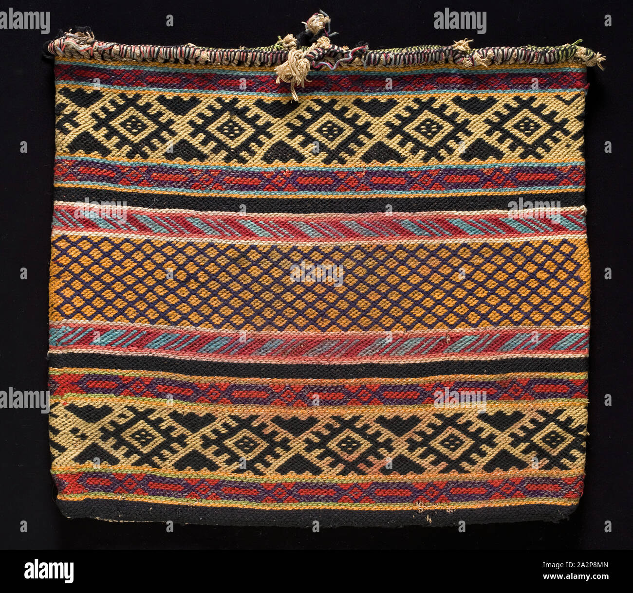 L'ojibwé, Amérindiens, Sac de rangement, ca. 1890, commercial retors fil de laine, Total : 20 × 22 pouces (50,8 × 55,9 cm Banque D'Images