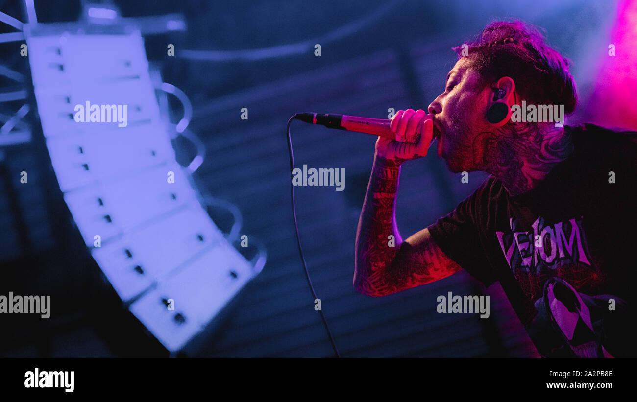 Copenhague, Danemark. 09Th Oct, 2019. Le groupe de deathcore américain Chelsea Grin effectue un concert live à Amager Bio à Copenhague. Ici le chanteur Tom Barber est vu sur scène. (Photo crédit : Gonzales Photo/Alamy Live News Banque D'Images