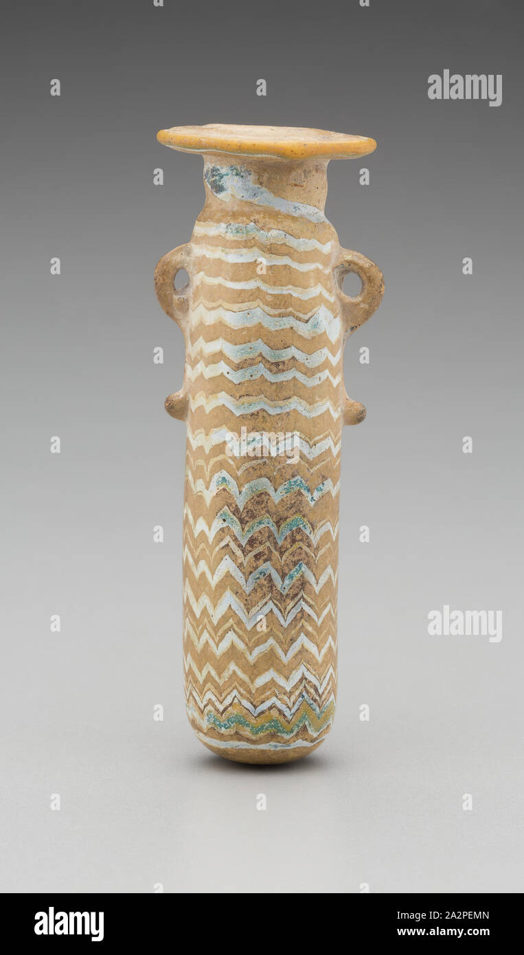 Méditerranée orientale, grecque, Alabastron, 5e siècle avant J.-C., verre, 3 13/16 x 1 5/16 in. diam. (9,7 x 3,4 cm Banque D'Images