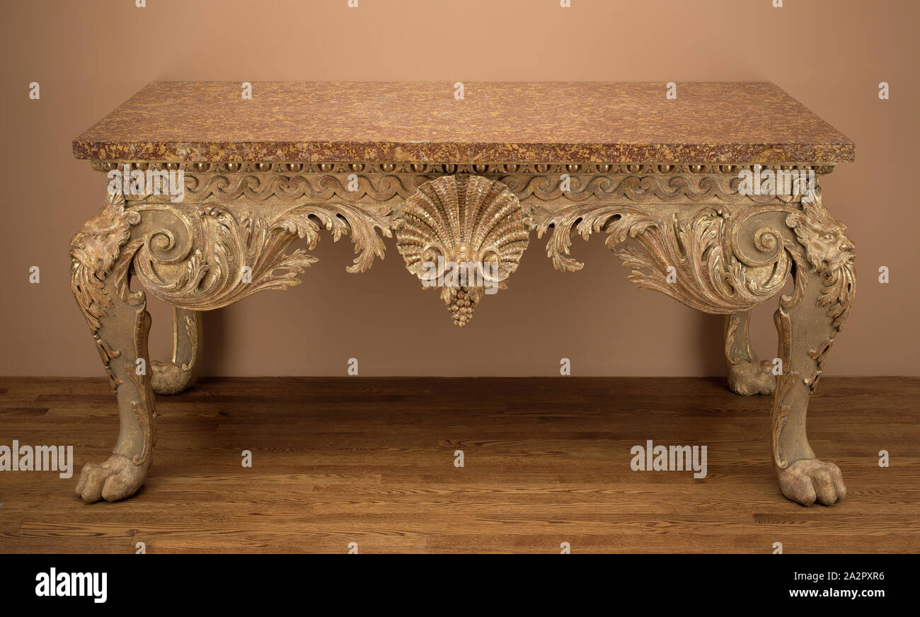 Inconnu (Anglais), Table console, entre 1700 et 1725, le pin doré, marbre,  en bois, ciment, dans l'ensemble (sans top) : 33 × 74 5/8 x 35 7/8 pouces  (85,4 × 188 × 91,1 cm Photo Stock - Alamy