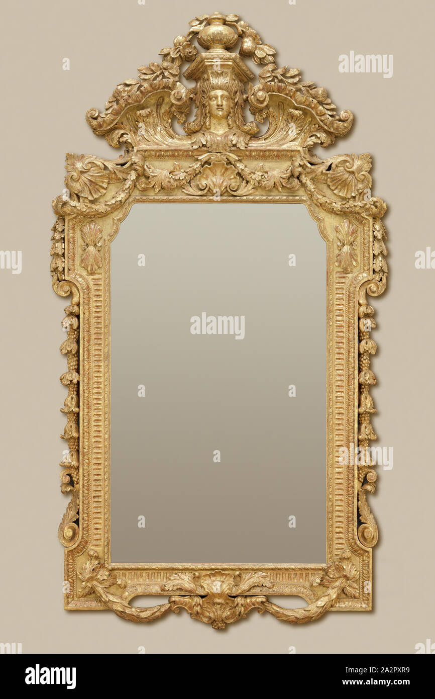 Inconnu (Anglais), Miroir, entre 1700 et 1725, en bois sculpté et doré,  Total : 116 × 65 pouces (294,6 × 165,1 cm Photo Stock - Alamy
