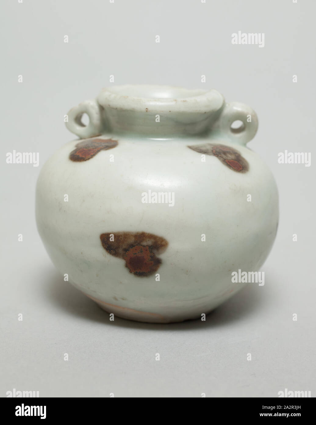 Inconnu (Chinois), Jar, 960/1279, porcelaine, hauteur : 2 1/8 po (5,4 cm, Banque D'Images