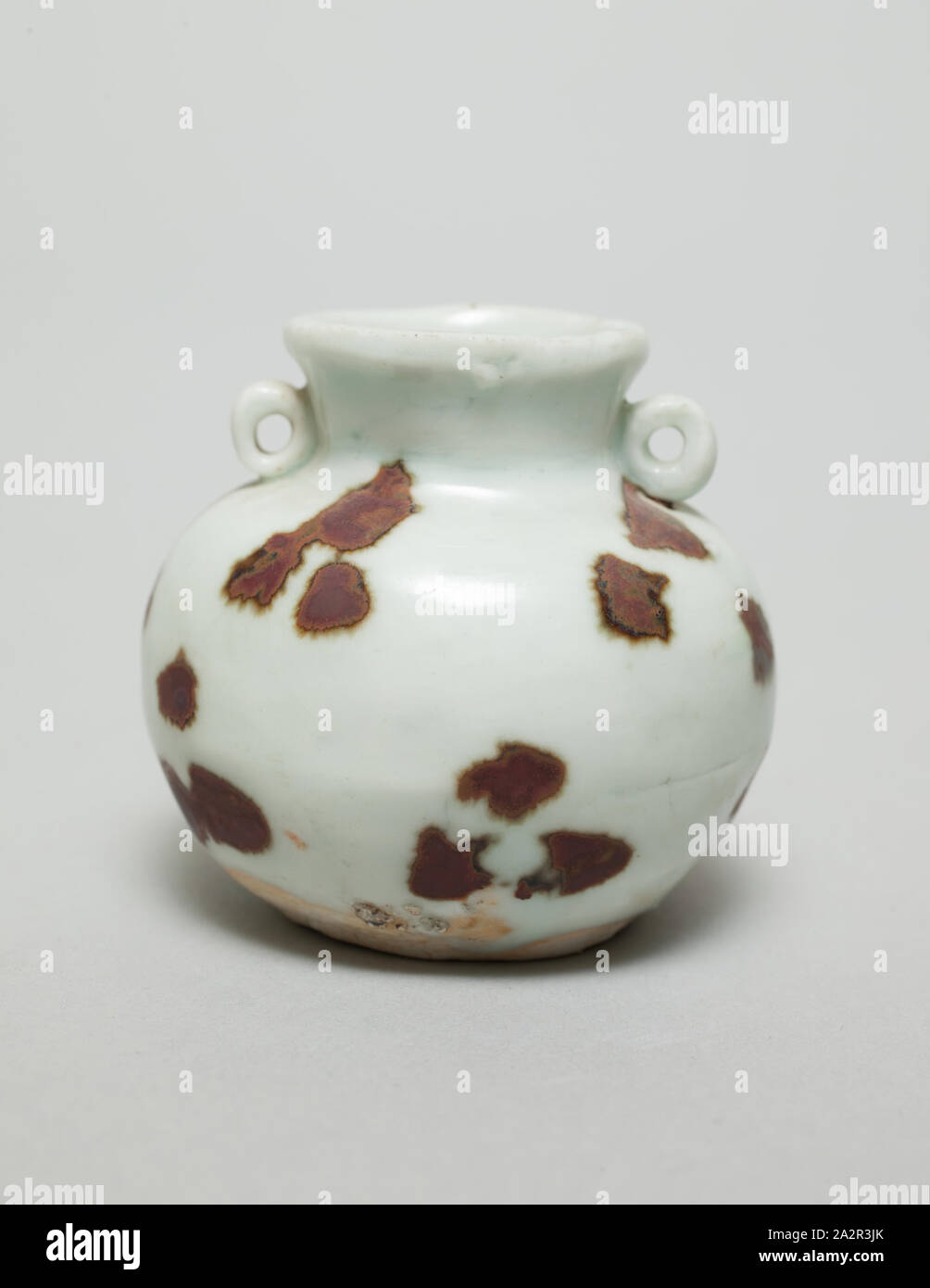 Inconnu (Chinois), Jar, 960/1279, porcelaine, hauteur : 2 1/8 in. (5.4 cm Banque D'Images