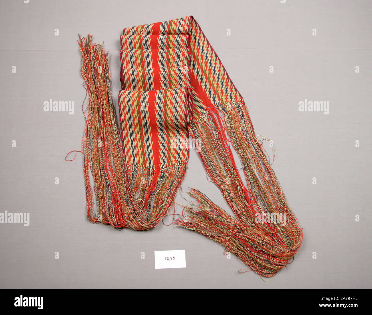 Canadian, Amérindiens, Echarpe, ca. 1885, laine, Total : 114 pouces (289,6  cm Photo Stock - Alamy