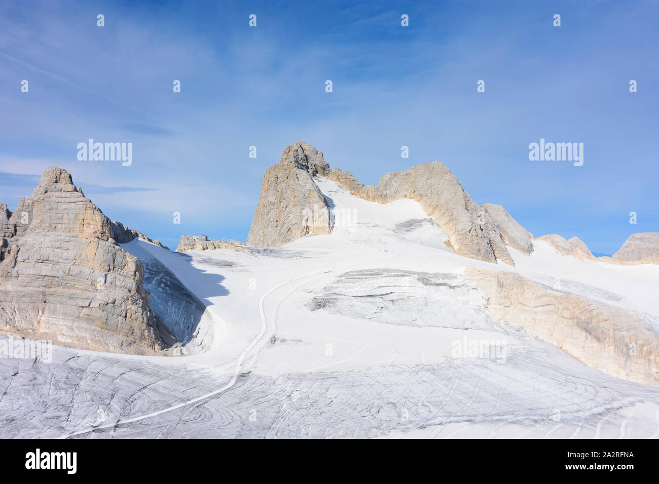 Montagnes de Dachstein, Hoher Dachstein : sommet Glacier Hallstättersee, refuge de montagne en Seethalerhütte Salzkammergut, Oberösterreich, Autriche, Autriche Banque D'Images