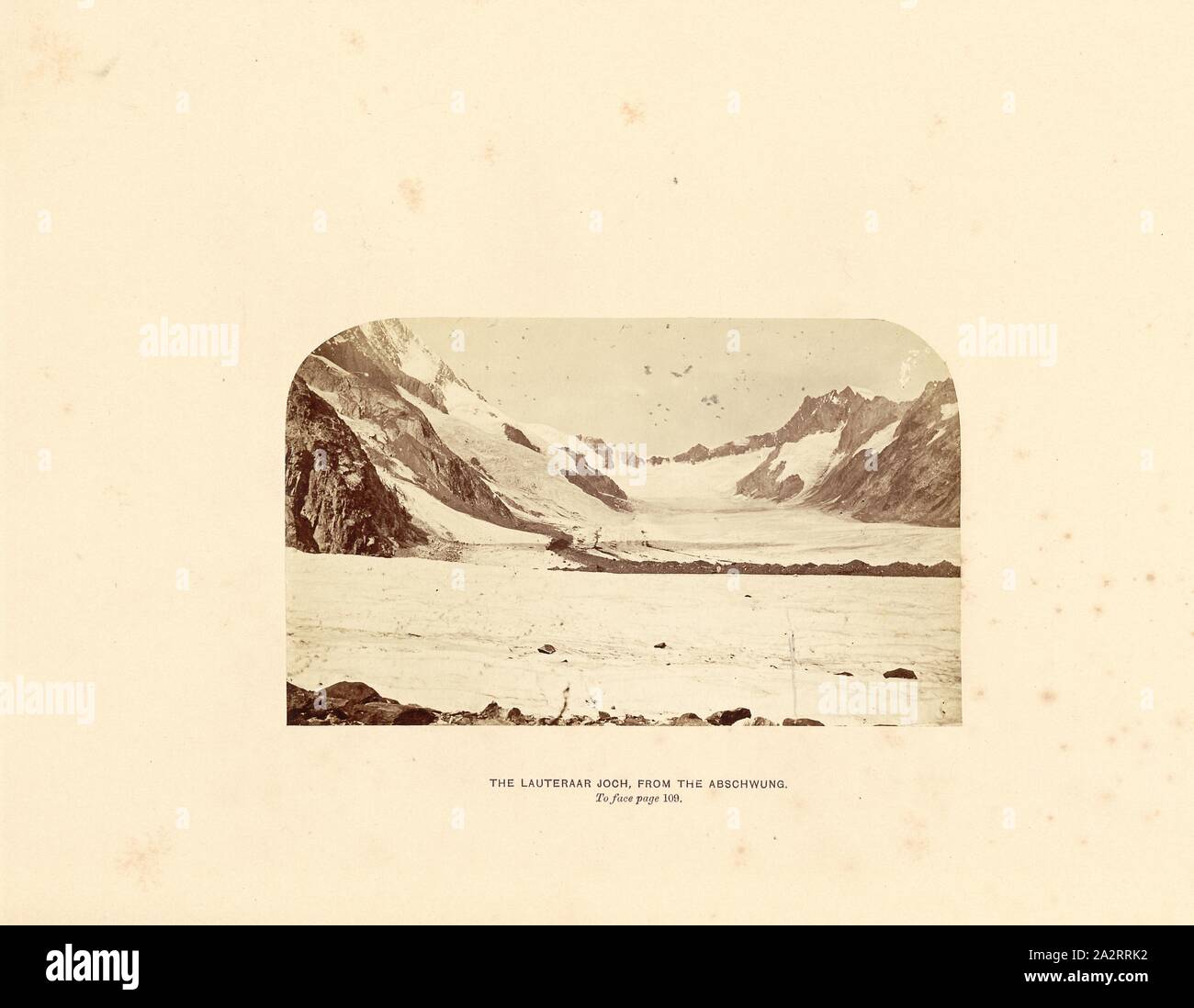 La Lauteraar, chape de la récession, Lauteraarjoch, photographie, engagé après la p. 108, Edwards, Ernest, 1866, H. B. George, le Bernois et ses glaciers : explorer et illustré avec piolet et appareil photo. Londres : Bennett, 1866 Banque D'Images
