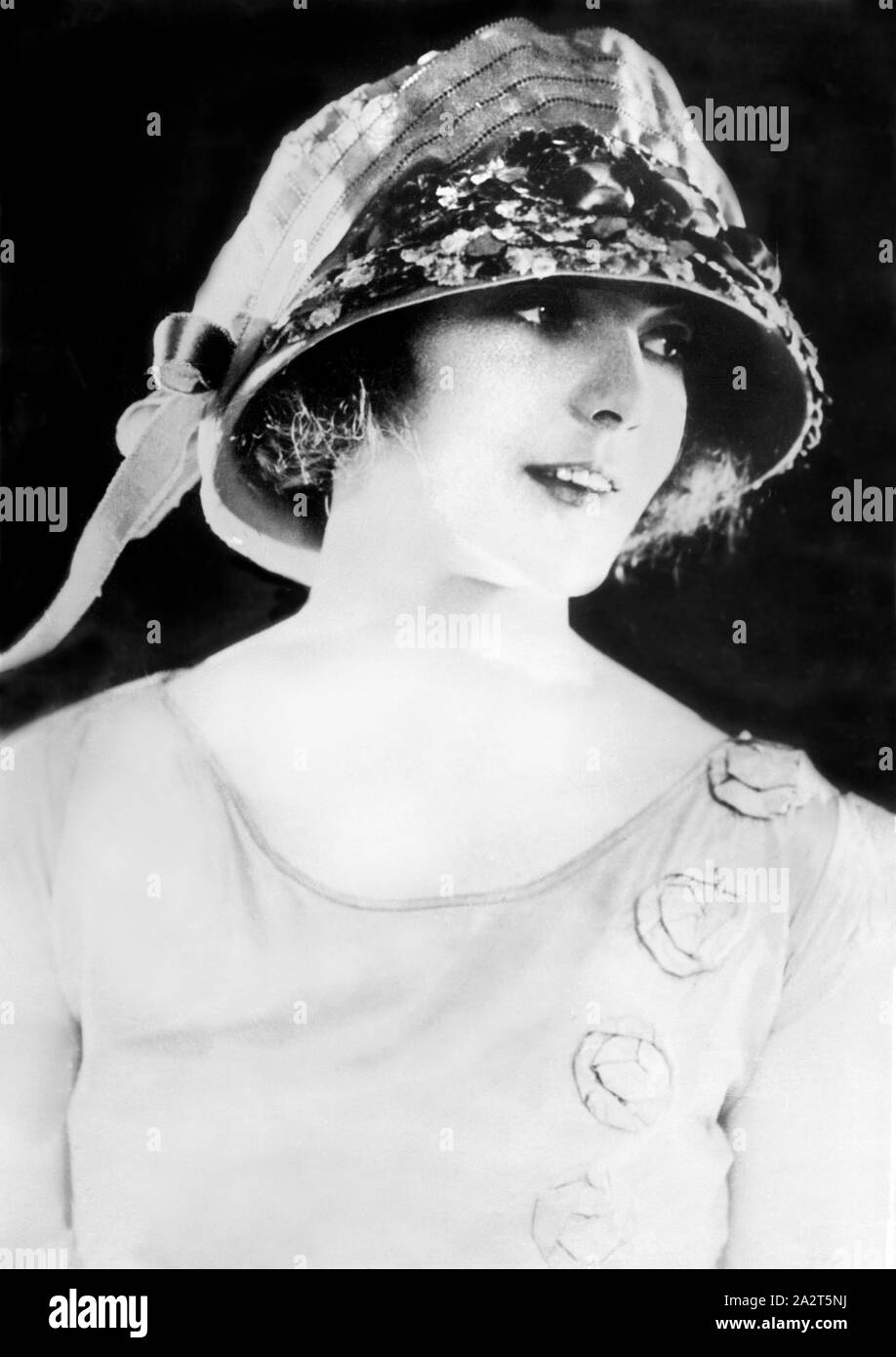 Dorothy Mackaill, Actrice Britannique-Américaine, Tête Et Épaules Portrait De Publicité, Keystone View Company, Années 1920 Banque D'Images