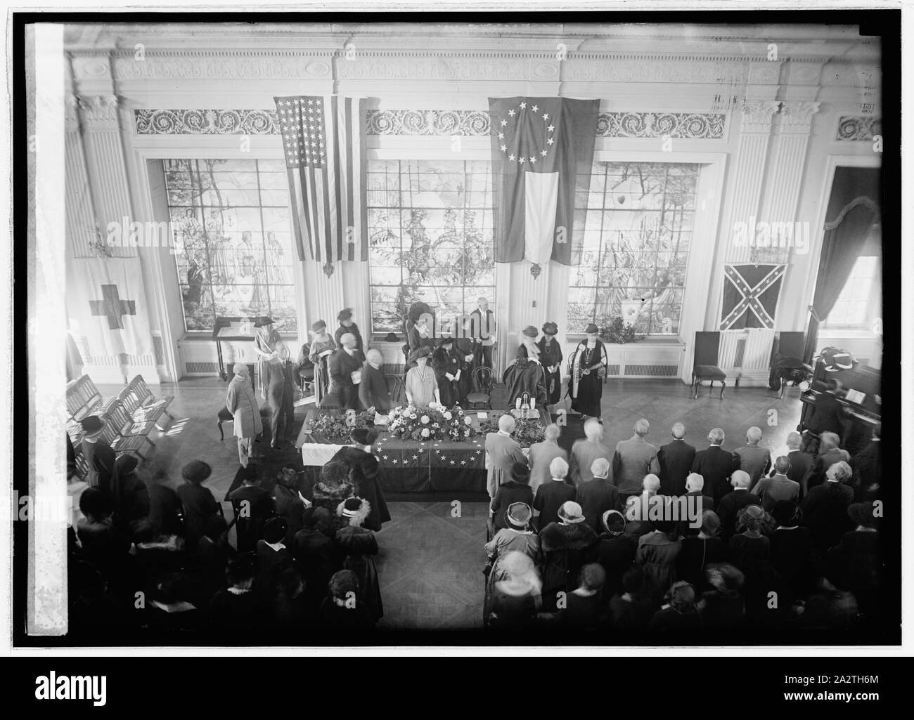 Mémorial de la Croix Rouge fenêtre, 11/1/22 Banque D'Images