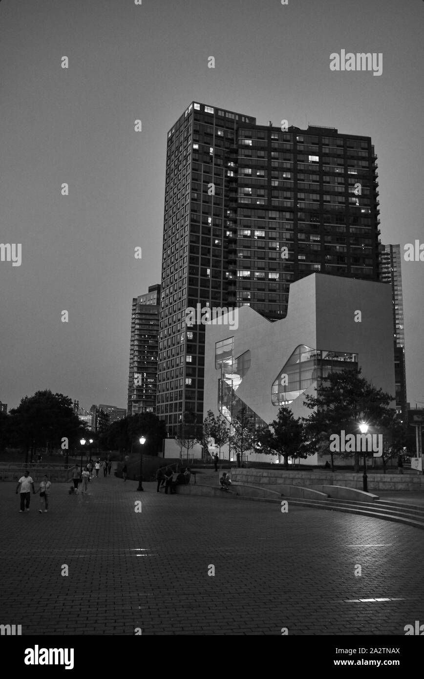 Hunters Point bibliothèque communautaire, conçu par Steven Holl Architects Banque D'Images