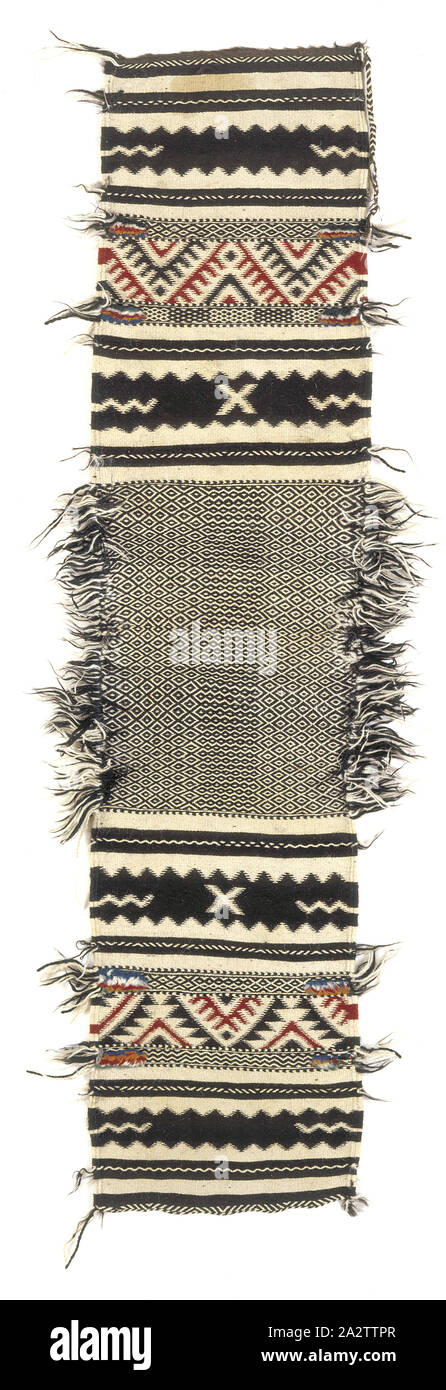 Sac de transport, peuple berbère, 19e siècle, la laine, 68 x 16 in., du textile et des arts de la mode Banque D'Images