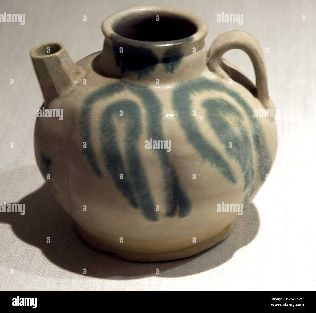 Aiguière en forme de melon avec couvre-feux arrière poignée, Dynastie Tang, Tang Dynasty, 800s, grès avec le glaçage (Changsha ware), 5-1/2 in. (Hauteur), Asian Art Banque D'Images