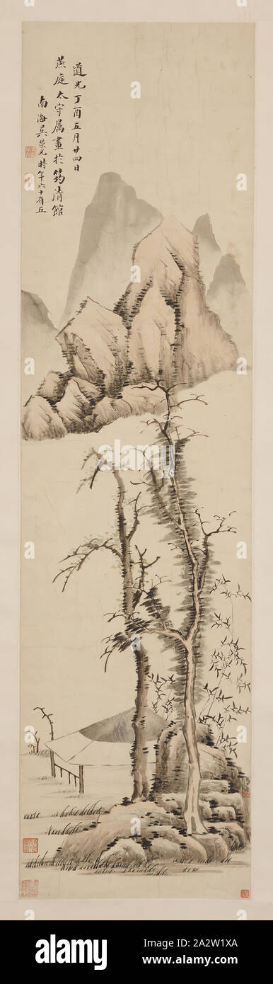 Après le paysage ni Zan, Róngguang Wú (Chinois, 1773-1843), dynastie des Qing, 1837, 5/24, encre et couleurs légères sur papier, 44-1/2 x 11-1/2 in. (Image) 73-3/4 x 8-1/4 in. (Installé), signé par l'artiste : Wu Rongguang de Nanhai, à l'époque 65 ans et plus, joint en creux carrés se lit comme suit : Wú Róngguang yìn joint relief carré, se lit comme suit : Héwu non identifié quatre joints (joints de collection ?) Inscrit : 24e jour du 5e mois de l'année Dingyou (1837) de l'ère Daoguang. Peint par gouverneur de Yanting dans le pavillon Yunqing, Art Asiatique. Banque D'Images