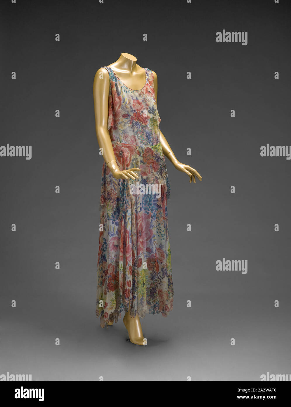 Robe, 1932-1935, en mousseline de soie, centre retour 50 in., Thurn, NYC, du textile et des arts de la mode Banque D'Images