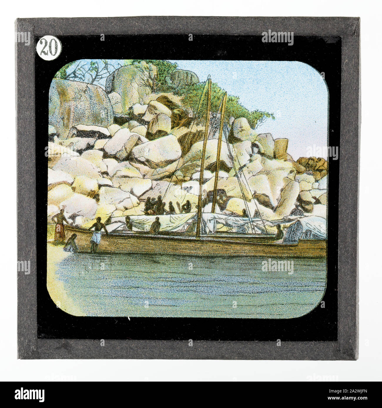 Diapositive - Dhow esclave, de vie et de travail du Dr David Livingstone, vers 1900, diapositive représentant un navire négrier (dhow). Elle fait partie d'un ensemble incomplet de 40 diapositives, deux sont manquants, illustrant les faits marquants de la vie de Livingstone et de voyages. Ces diapositives ont été fabriqués par la London Stereoscopic & Photographic Company pour la Société Missionnaire de Londres, vers 1900. Le Dr David Livingstone (1813-1873) a passé trente ans en Afrique comme missionnaire et explorateur Banque D'Images