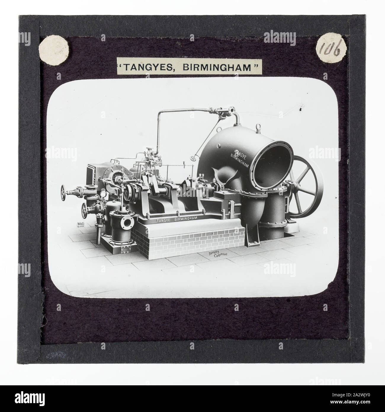 Diapositive - Tangyes Ltd, pompe à vapeur, vers 1910, l'un de 239 diapositives sur verre Verre produits fabriqués par Tangyes ingénieurs limitée de Birmingham, Angleterre. Les images comprennent divers produits tels que les moteurs, pompes centrifuges, pompes hydrauliques, les producteurs de gaz, machines d'essais des matériaux, presses, machines-outils, vérins hydrauliques etc. Tangyes était une entreprise qui a fonctionné de 1857 à 1957. Ils ont produit une grande variété de génie Banque D'Images