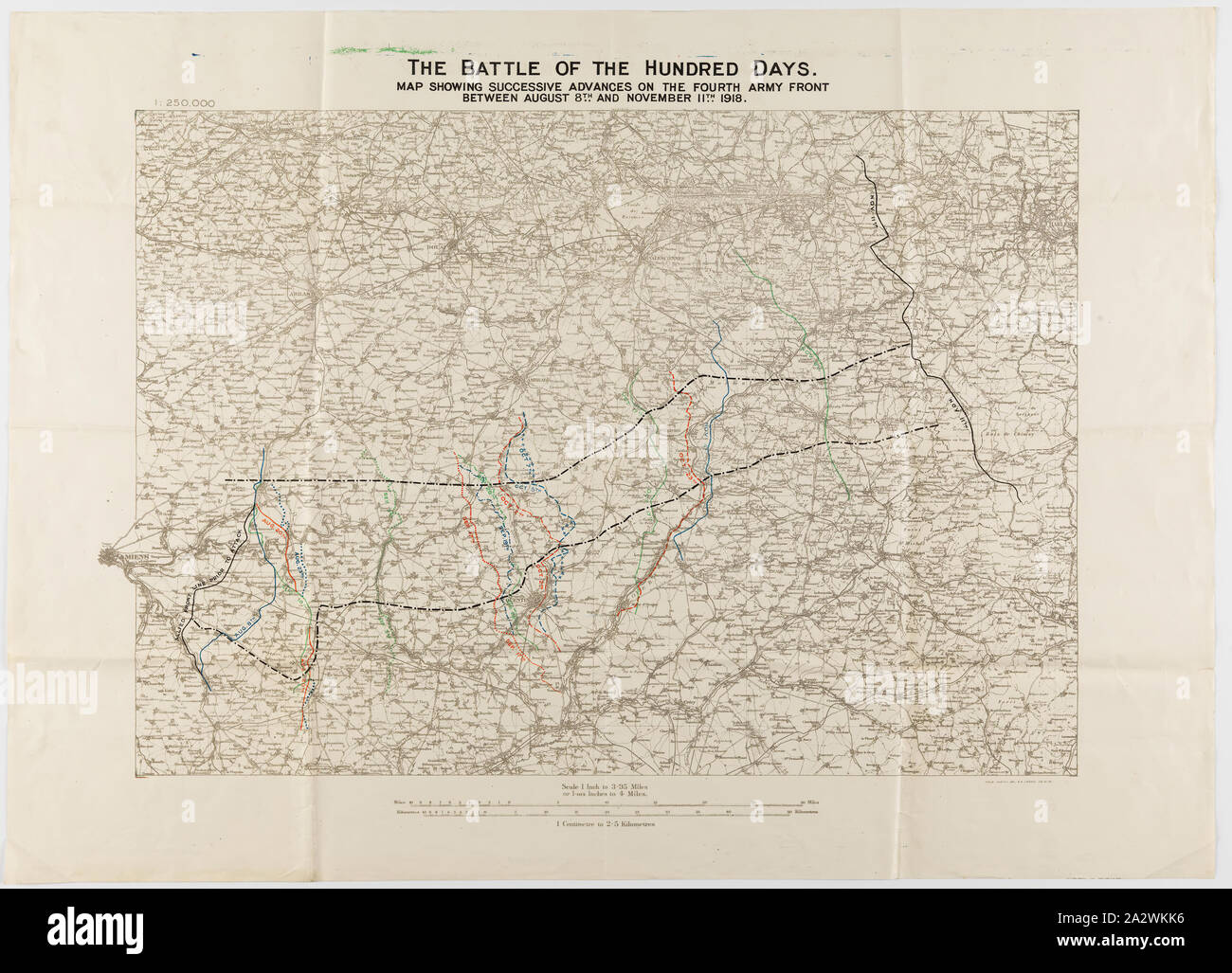 Carte - France, bataille de la Cent Jours, l'échelle 1:250 000, la Première Guerre mondiale, 1918 Aug-Nov, enquête sur le terrain carte de France, de l'échelle 1:250 000, intitulé "La bataille des Cent Jours, montrant les progrès successifs sur la quatrième armée avant entre le 8 août et le 11 novembre 1918, jusqu'à l'Armistice. Le plan est daté du 26 novembre 1918. Lignes de couleur sur la carte indiquent la "ligne de front alliée avant l'attaque" et la position de l'avant sur août, 8, 10, 20 et 23 septembre ; 3, 17, 19 Banque D'Images