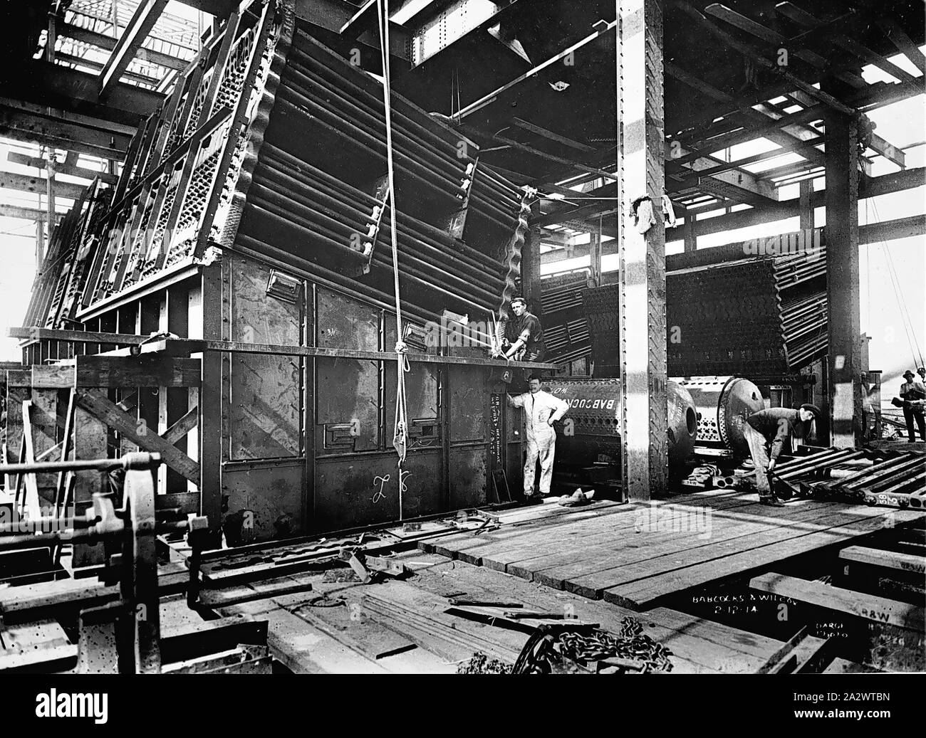 Négatif - Newport, Victoria, 1914, à l'intérieur de la chaufferie à Newport Power Station Banque D'Images