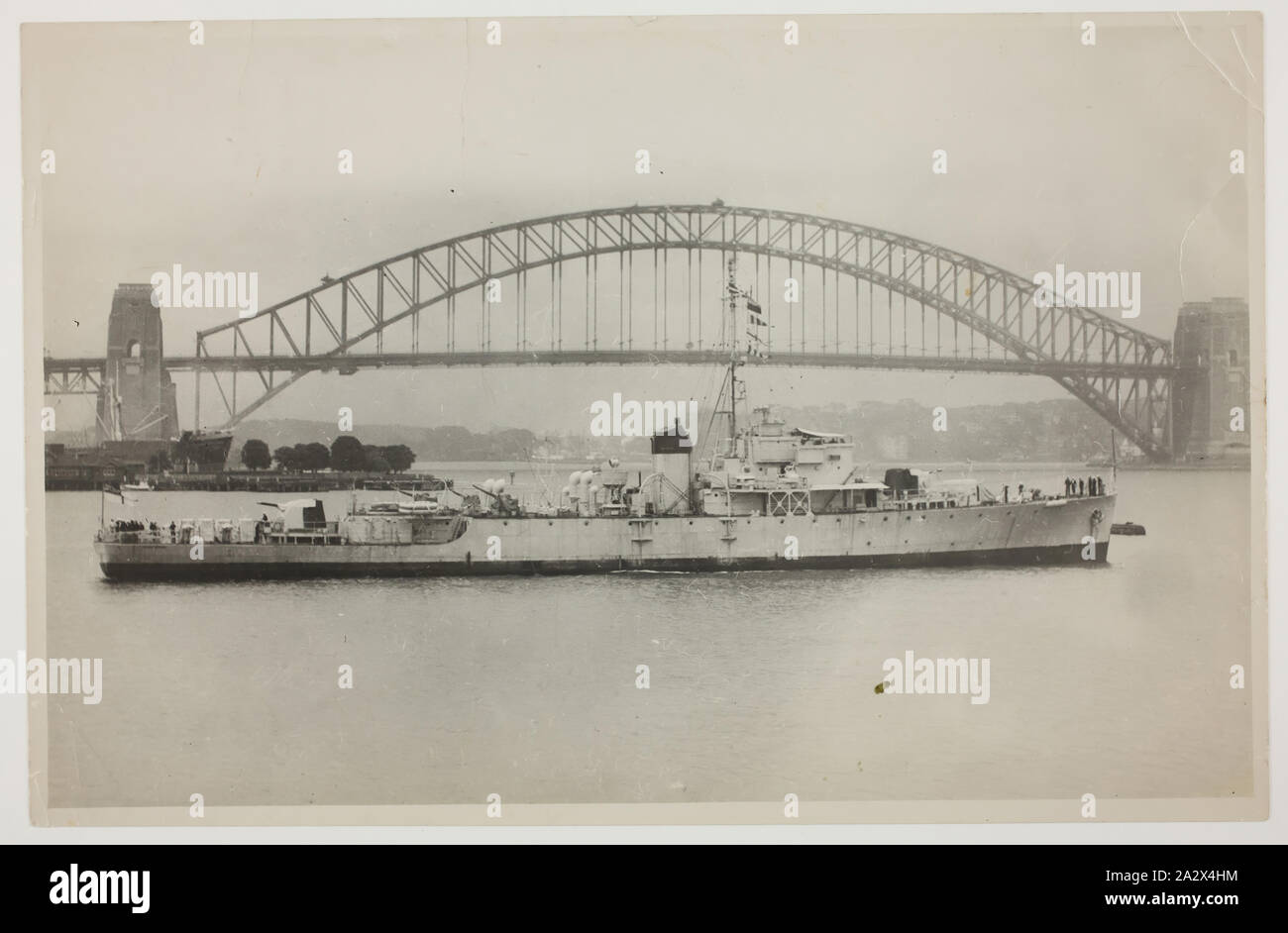 Photographie - Royal Australian Navy Ship, Sydney, le matelot de David Ralph Goodwin, la seconde guerre mondiale, 1939-1945, l'une des 32 photographies en noir et blanc, certains sous forme de cartes postales, concernant le service militaire de David Ralph Goodwin, Ex-H.M.A.S. Association (Vic Banque D'Images