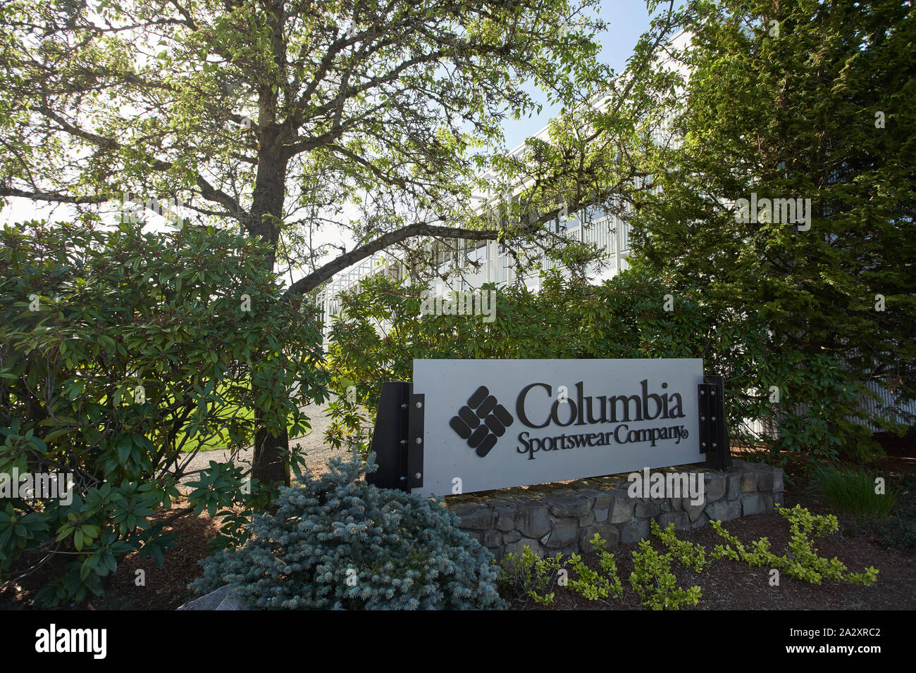 Portland, Oregon - Apr 24, 2019 : La Columbia Sportswear Company signe à la Columbia Sportswear Company siège. Banque D'Images