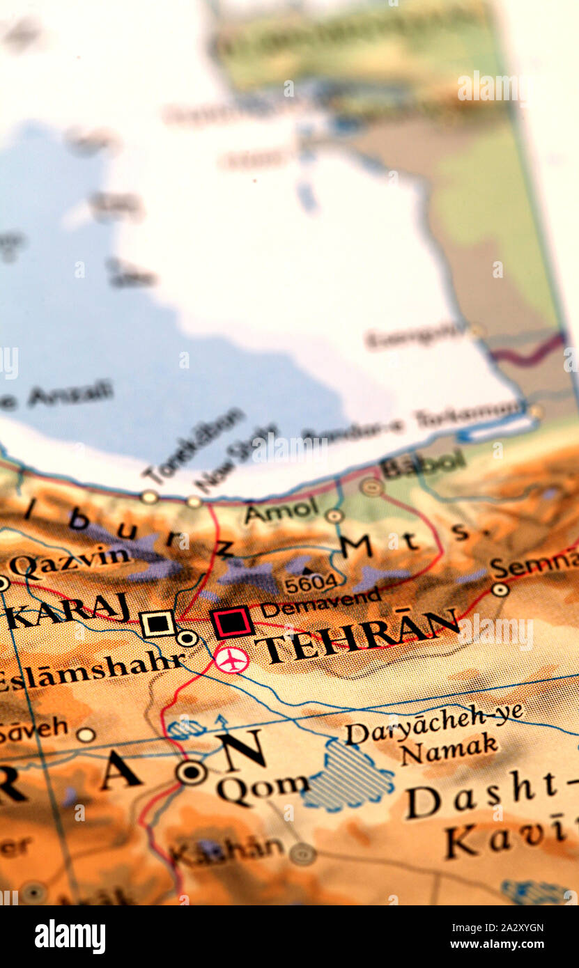 L'Iran, Téhéran sur atlas carte du monde Banque D'Images